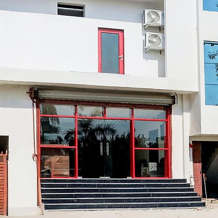 Super Townhouse Balua Road Pahadiya Hotel Varanasi Exterior photo